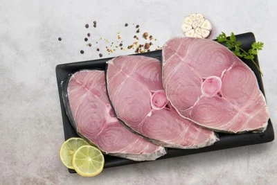 Seer Fish / King Fish / Surmai / Neymeen / Vanjaram / ಅಂಜಲ್ (2kg to 5kg) - Steak (400g Pack)
